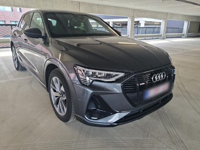 AUDI E-TRON 55 S line quattro (Automata)