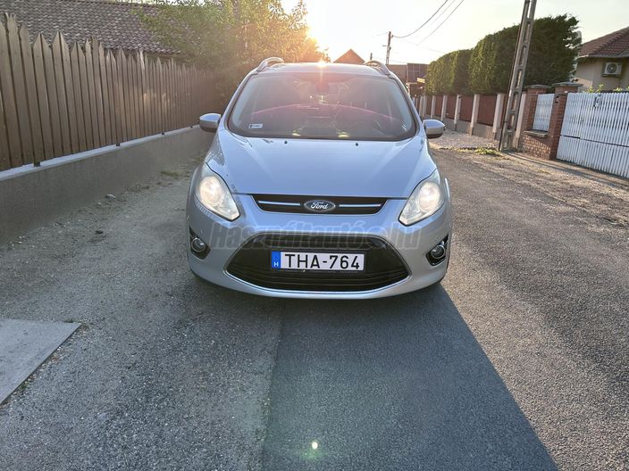 FORD C-MAX Grand 2.0 TDCi Titanium Powershift