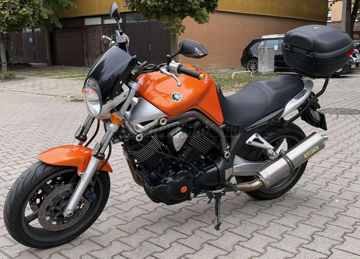 YAMAHA BT 1100