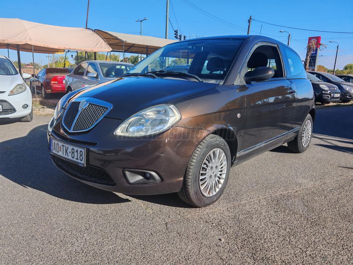 LANCIA YPSILON 1.2 Argento