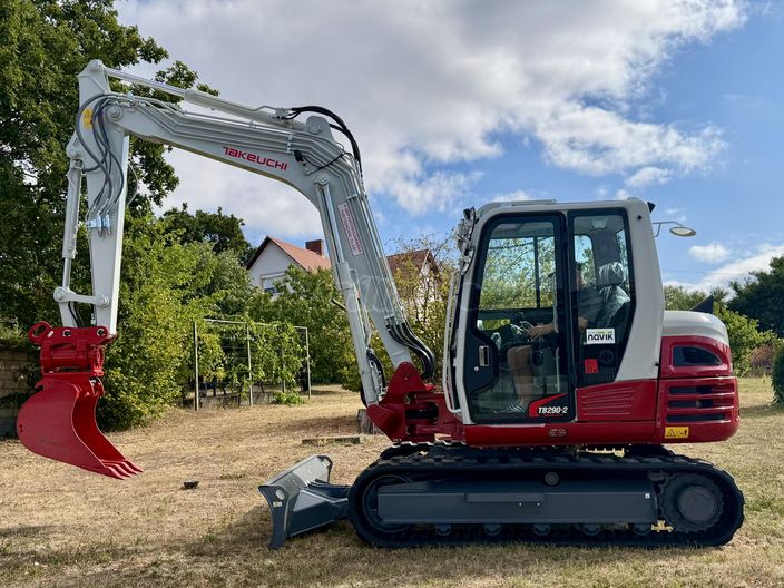 TAKEUCHI TB290-2