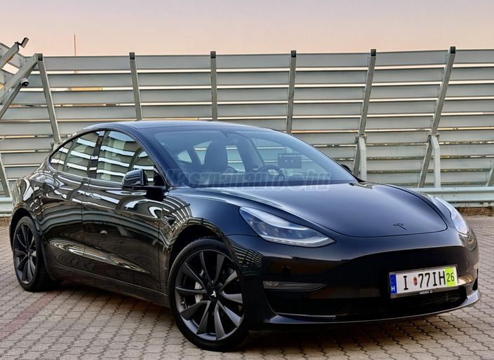 TESLA MODEL 3 Long Range AWD (Automata)