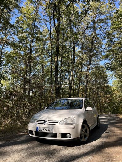 VOLKSWAGEN GOLF V 1.9 PD TDI Sportline