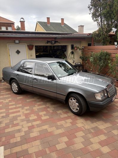 MERCEDES-BENZ W 124