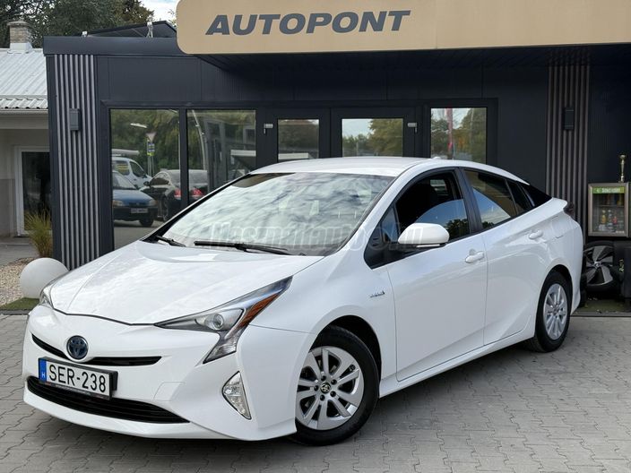 TOYOTA PRIUS 1.8 PHV Executive e-CVT