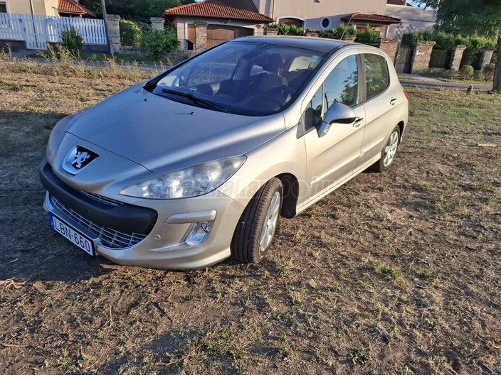PEUGEOT 308 1.6 VTi Premium
