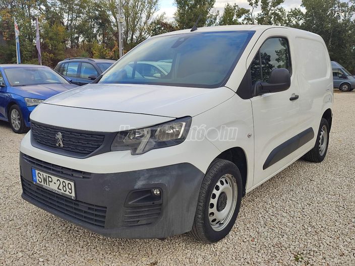 PEUGEOT PARTNER 1.5 BlueHDi 130 Premium L1 1000 EAT8 (3 személyes )