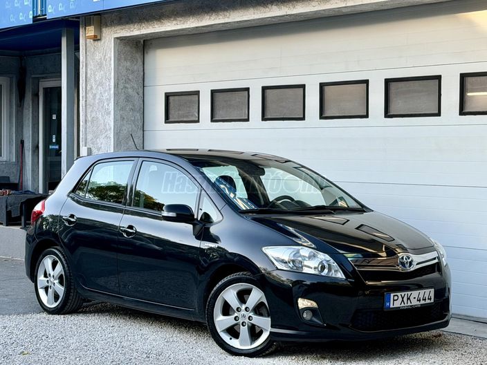 TOYOTA AURIS 1.8 HSD Sol Navi (Automata)