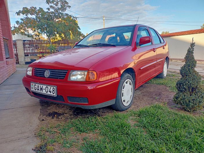 VOLKSWAGEN POLO 1.4 60