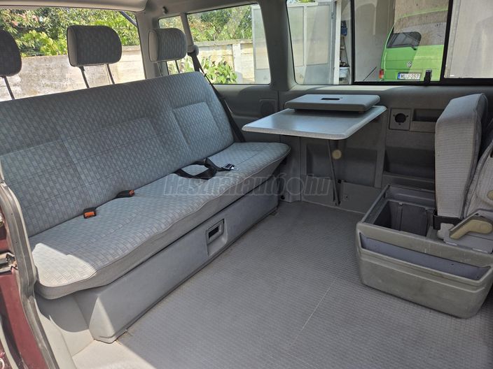 VOLKSWAGEN T4 multivan