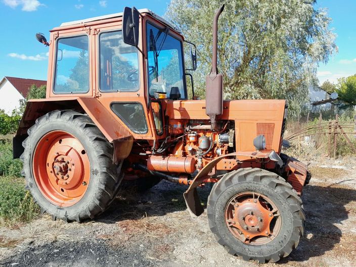 MTZ Belarusz 52