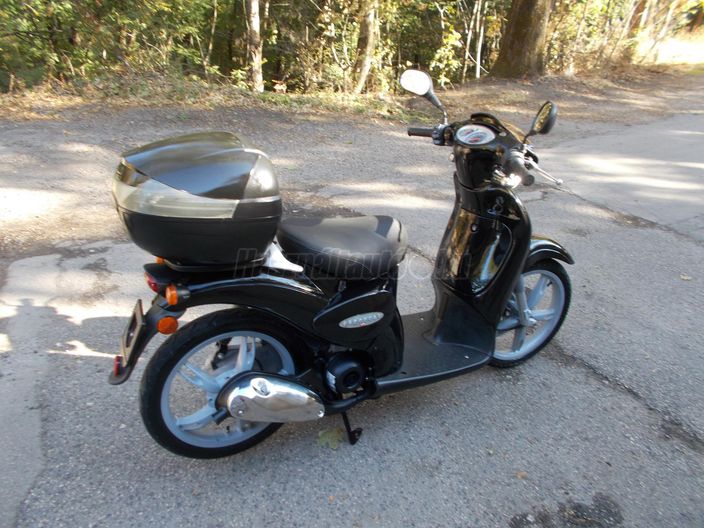 APRILIA SCARABEO 50