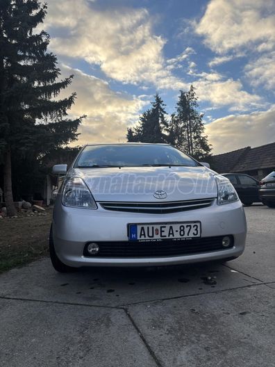 TOYOTA PRIUS 1.5 HSD Sol (Automata)