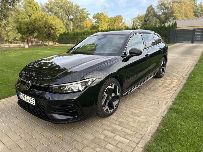 VOLKSWAGEN PASSAT Variant 2.0 TDI R-Line DSG