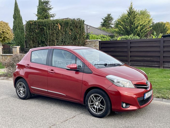 TOYOTA YARIS 1.33 Executive CVT