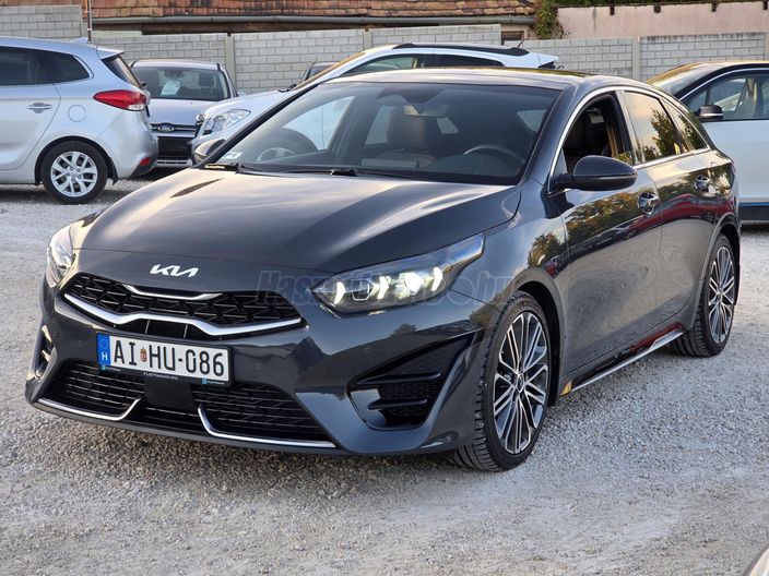 KIA PRO CEE'D ProCeed 1.5 T-GDI Ultimate Edition DCT