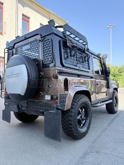 LAND ROVER DEFENDER 90 Hard Top 2.5 TD5