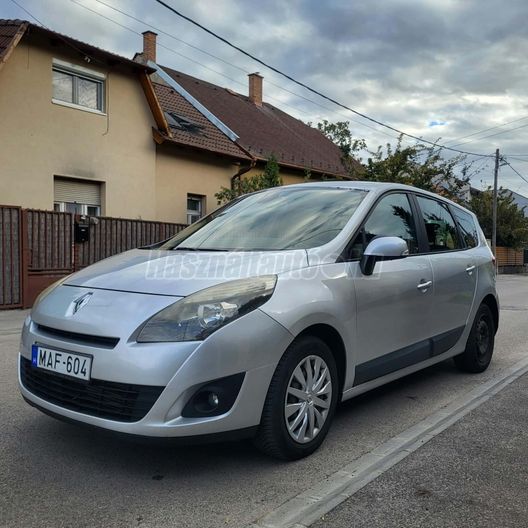 RENAULT SCENIC Grand Scénic 1.5 dCi Authentique