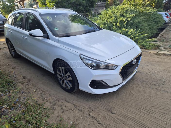 HYUNDAI I30 Fastback 1.6 CRDI HP Comfort
