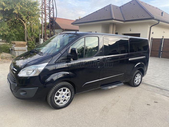 FORD TRANSIT Tourneo Custom 2.2 TDCi 300 LWB Titanium