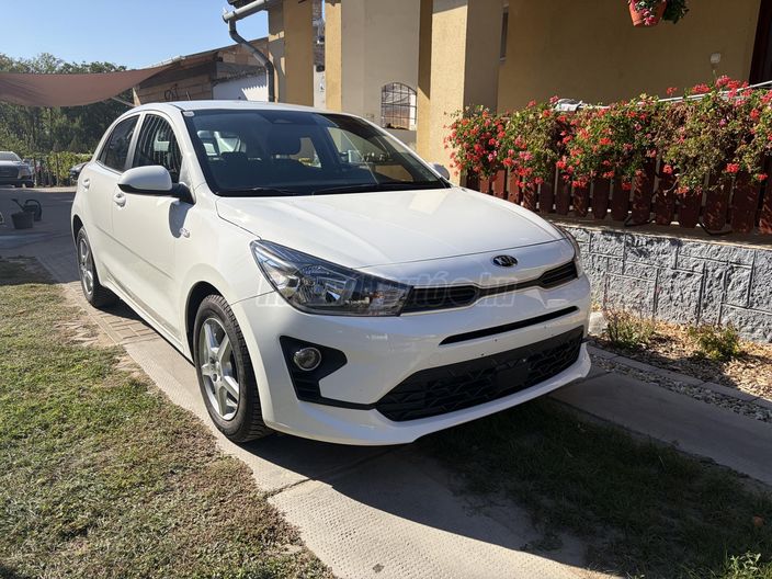 KIA RIO 1.2 DPI Silver