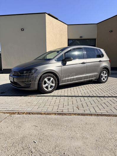 VOLKSWAGEN GOLF SPORTSVAN 2.0 TDI Highline DSG