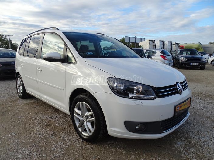 VOLKSWAGEN TOURAN 2.0 CR TDI Comfortline [7 személy]