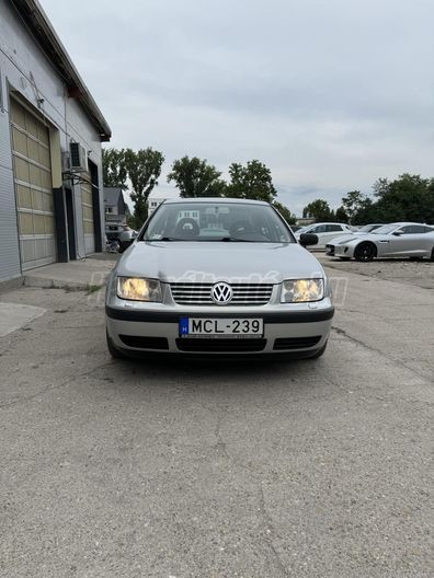 VOLKSWAGEN BORA 1.6 (Automata)