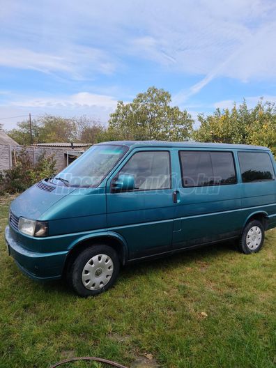 VOLKSWAGEN MULTIVAN