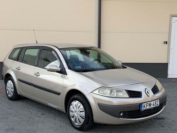 RENAULT MEGANE 1.4 Authentique Plus