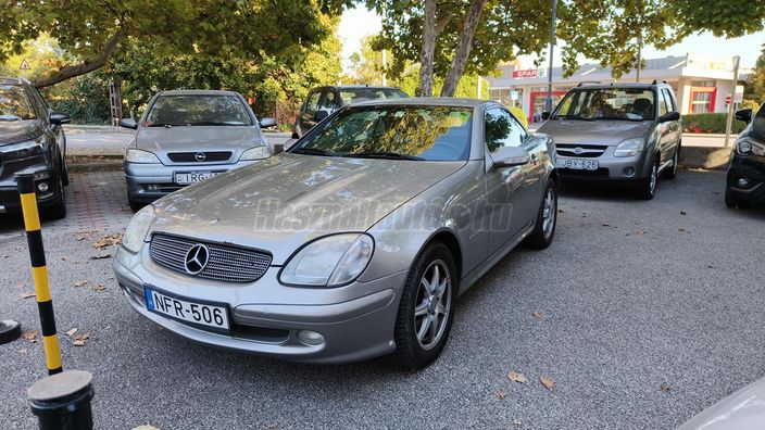 MERCEDES-BENZ SLK 200 Kompressor (Automata)