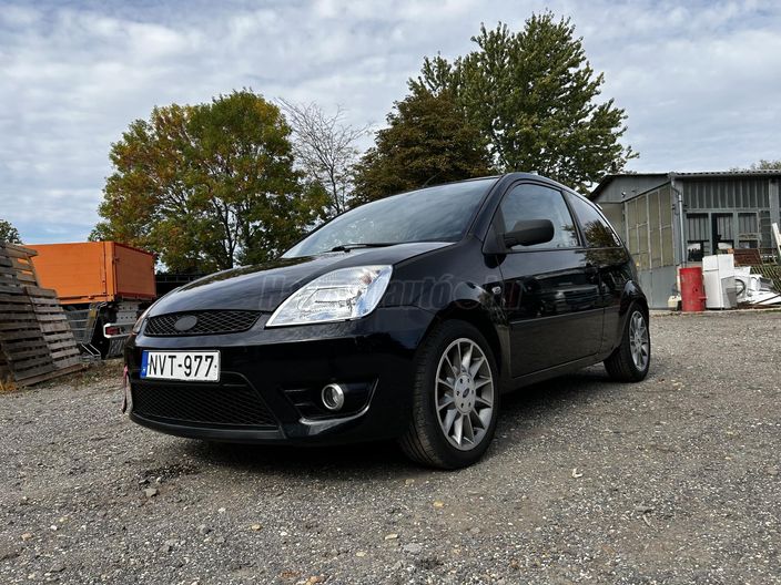 FORD FIESTA 1.6 Sport