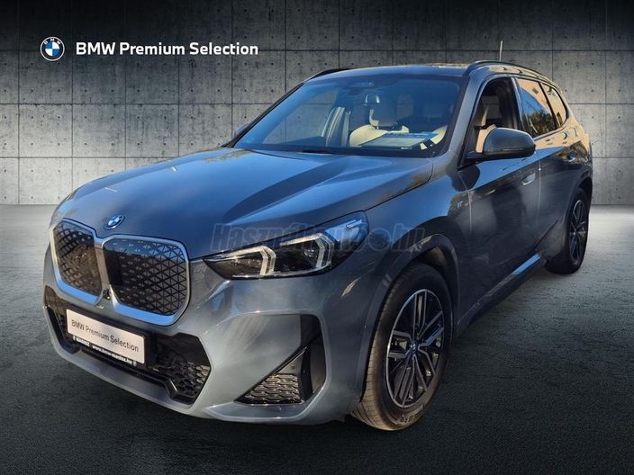 BMW IX1 xDrive30 GYÁRI ÉS 2 ÉV PREMIUM SLECTION GARANCIÁVAL