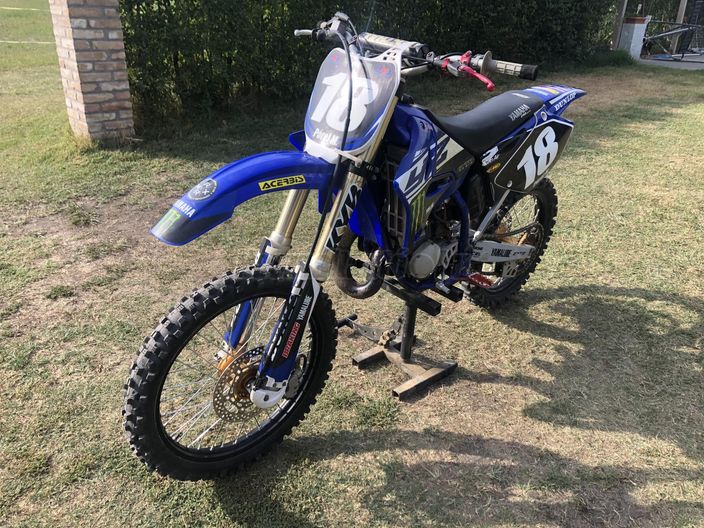 YAMAHA YZ 125