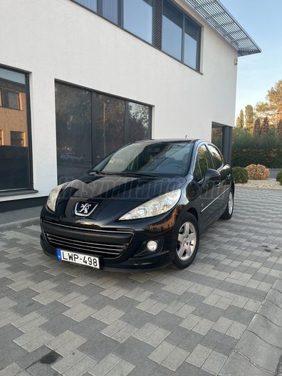 PEUGEOT 207 1.4 VTi Envy