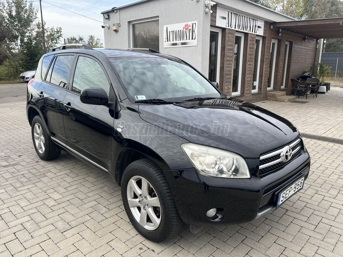 TOYOTA RAV 4 Rav4 2.2 D-4D 4x4 Sol