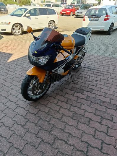 HONDA CBR 900 RR