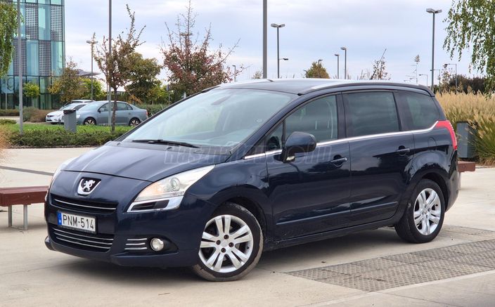 PEUGEOT 5008 2.0 HDi Premium