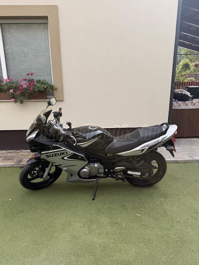 SUZUKI GS 500 F