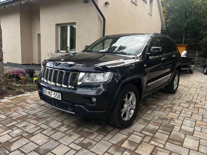 JEEP GRAND CHEROKEE 5.7 HEMI V8 Overland (Automata)