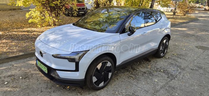 VOLVO EX30 Single Motor Extended Range Ultra