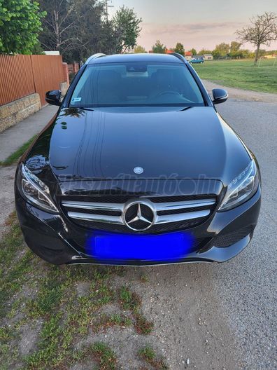 MERCEDES-BENZ C 220