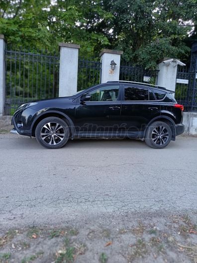 TOYOTA RAV 4 Rav4 2.2 DCAT Premium EU6