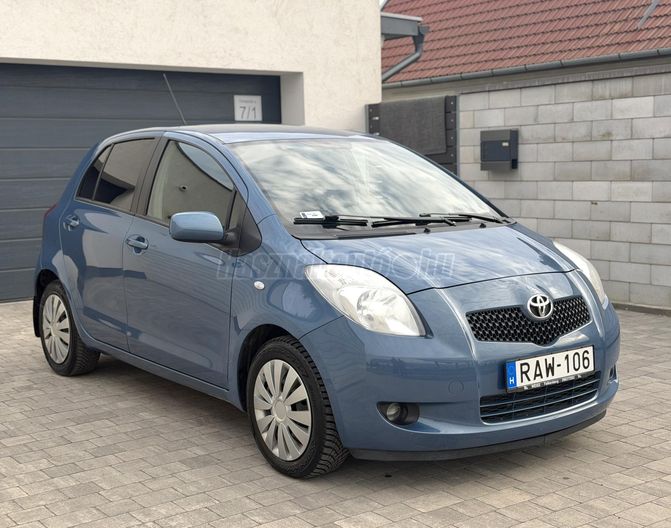 TOYOTA YARIS 1.3 Ice Plus