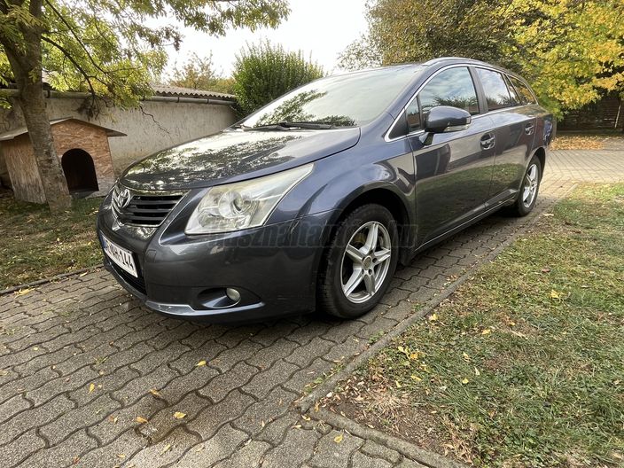 TOYOTA AVENSIS Wagon 2.0 D-4D