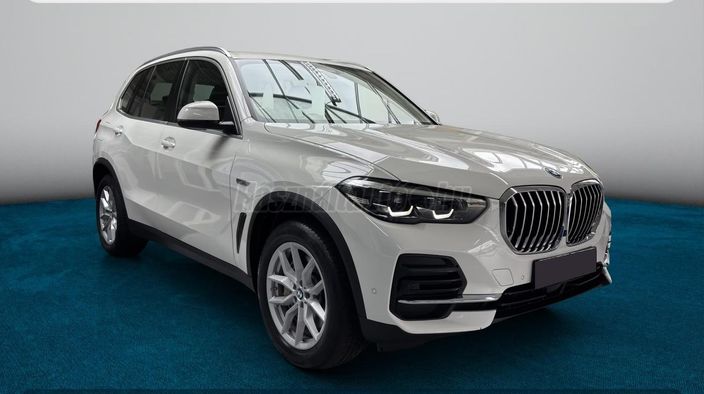 BMW X5 xDrive45e (Automata)