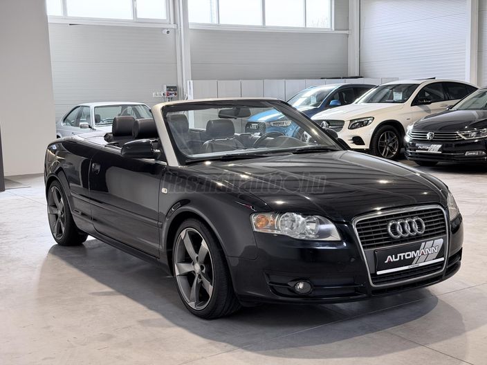 AUDI A4 CABRIO 1.8 T