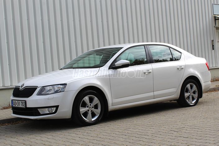 SKODA OCTAVIA 1.4 TSI Elegance DSG