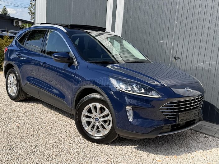 FORD KUGA 2.5 PHEV Titanium X CVT