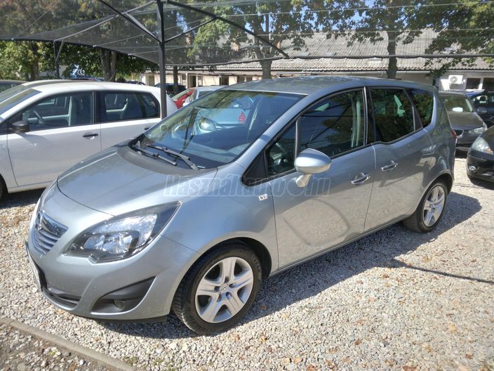 OPEL MERIVA B 1.4 T Cosmo